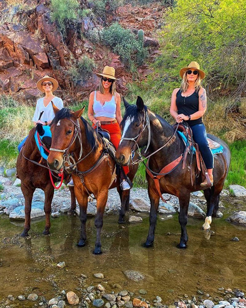 FURTALK Sun Hats for Women Summer Wide Brim UV UPF 80+ Panama Fedora Foldable Packable Straw Beach Hat Black - Image 4