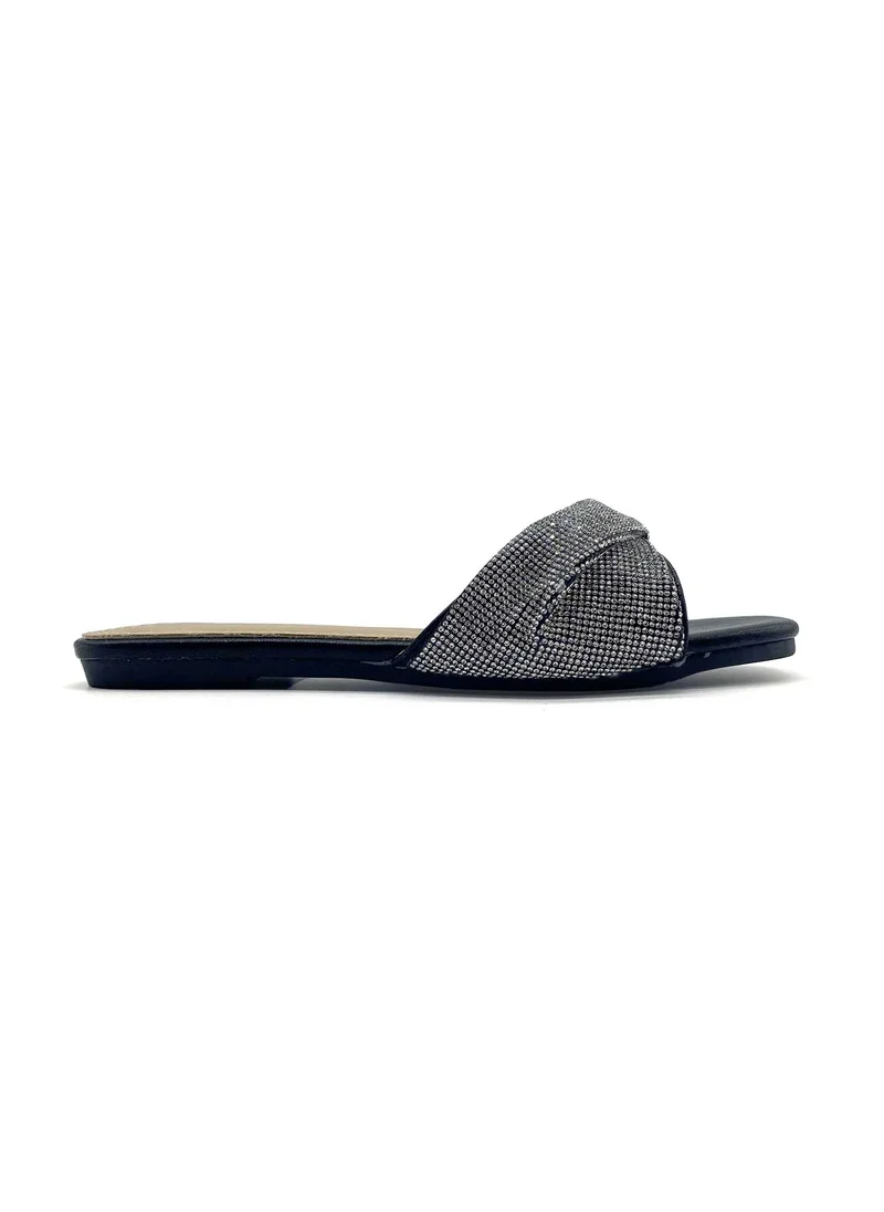 كيوبل Girls embellished netted slide sandals