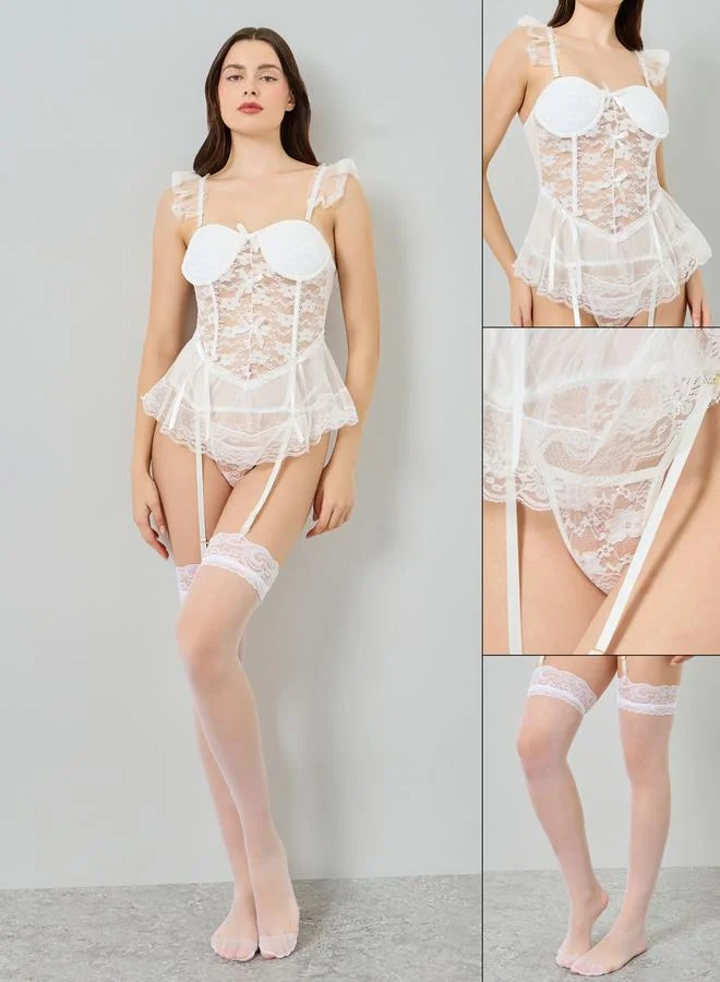 ستايلي طقم بودي سوت بكشكشة ودانتيل مع جوارب طويلة