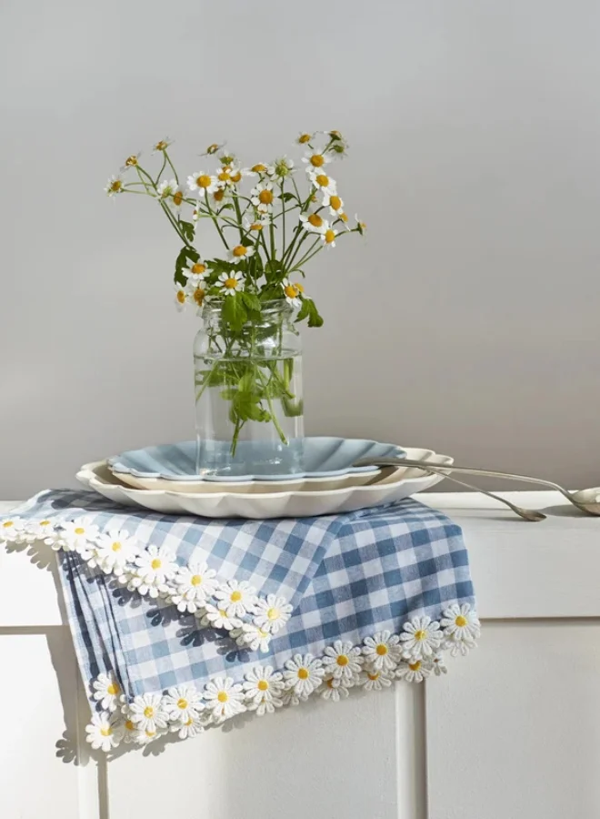 Meri Meri Daisy Edge Gingham Napkins