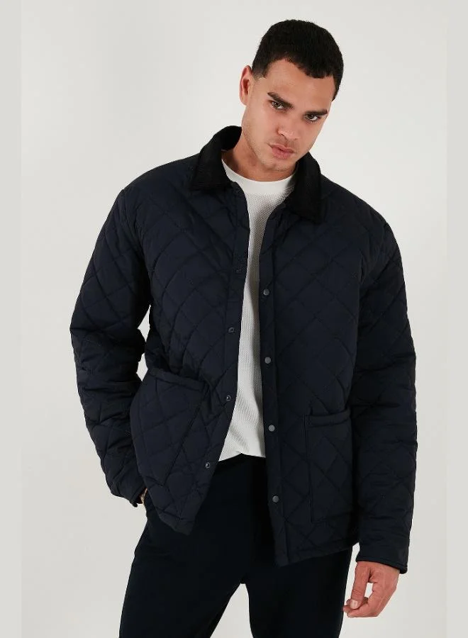 بوراتي معطف رجالي مبطن من المخمل بقصة عادية بتفاصيل بوراتي