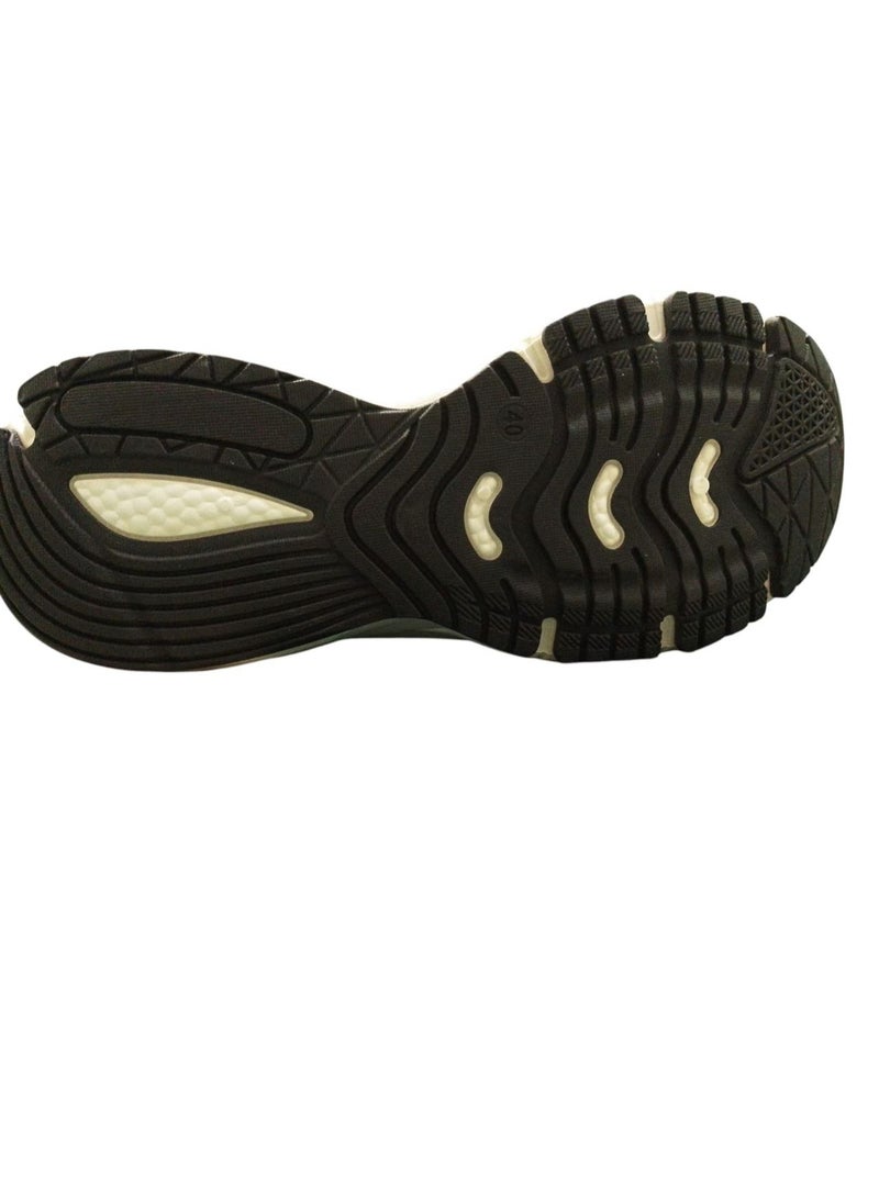 نيوبالون حذاء رياضي مميز وجديد - Image 4