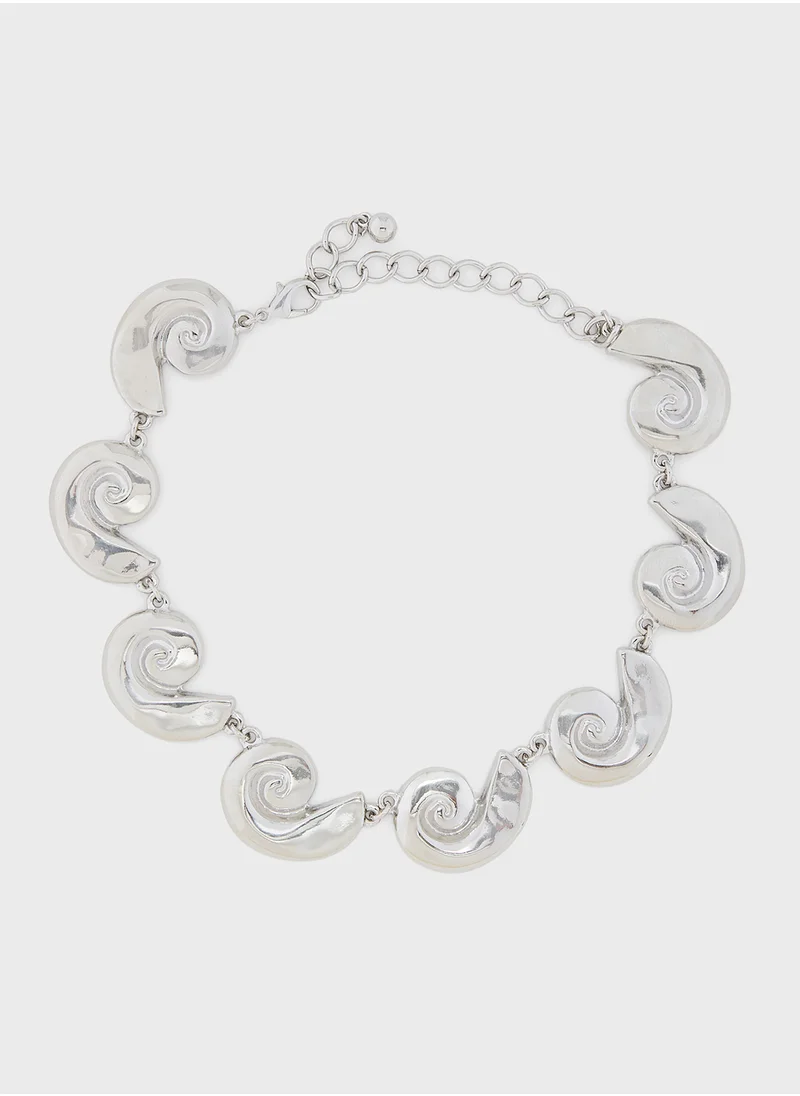 جينجر Floral Pearl Choker Necklace