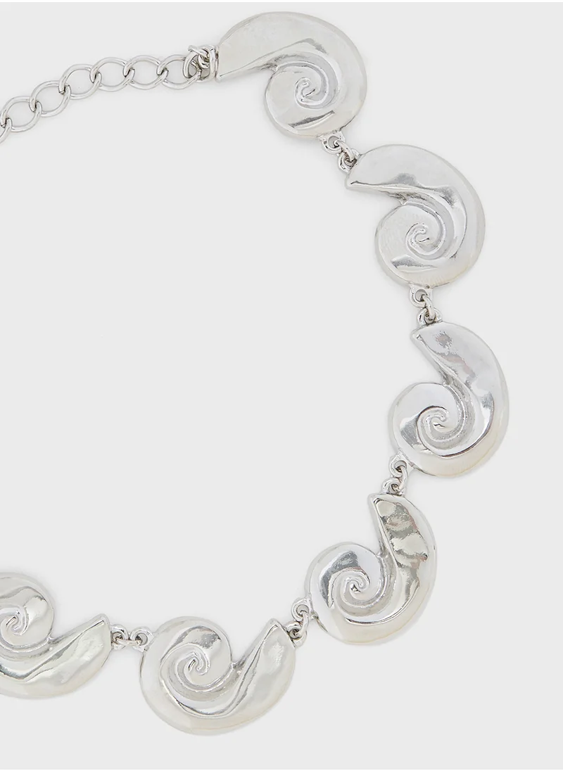 جينجر Floral Pearl Choker Necklace