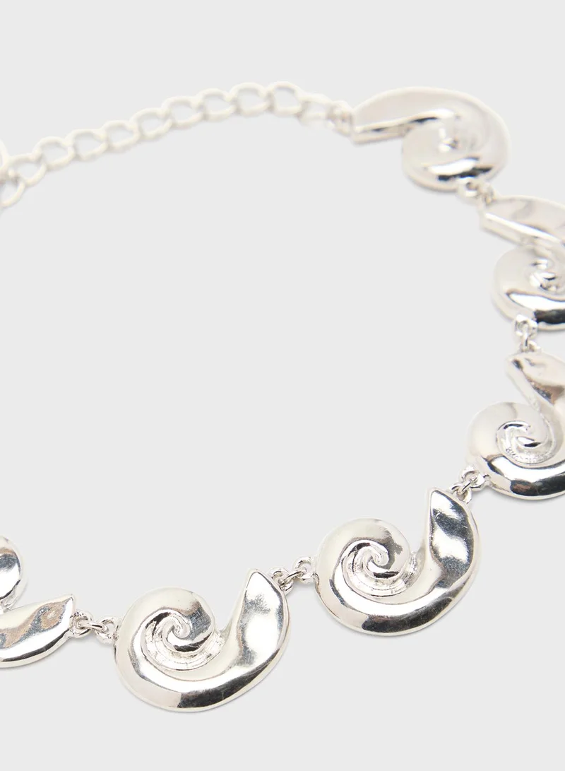 Ginger Floral Pearl Choker Necklace