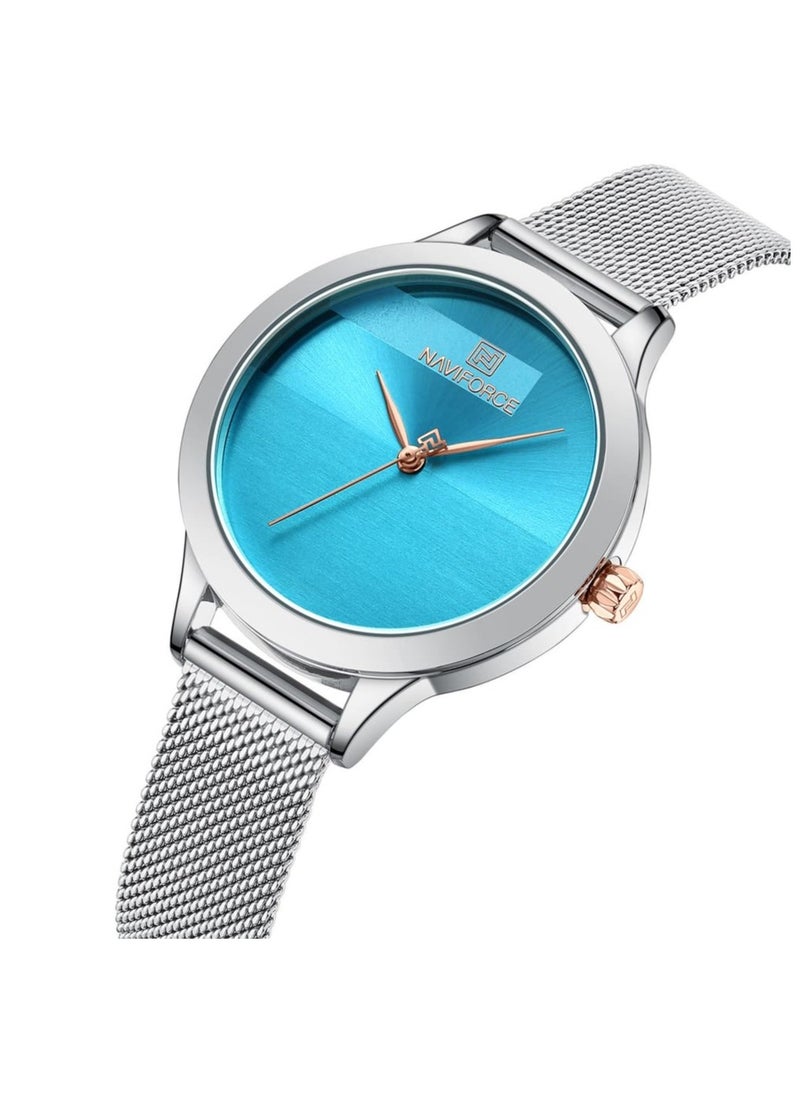 NAVIFORCE Elegant Women's Quartz Watch Stylish Round Dial with Minimalist Design Stainless Steel Mesh Strap Fashionable Timepiece for Everyday Wear and Special Occasions  - Image 2
