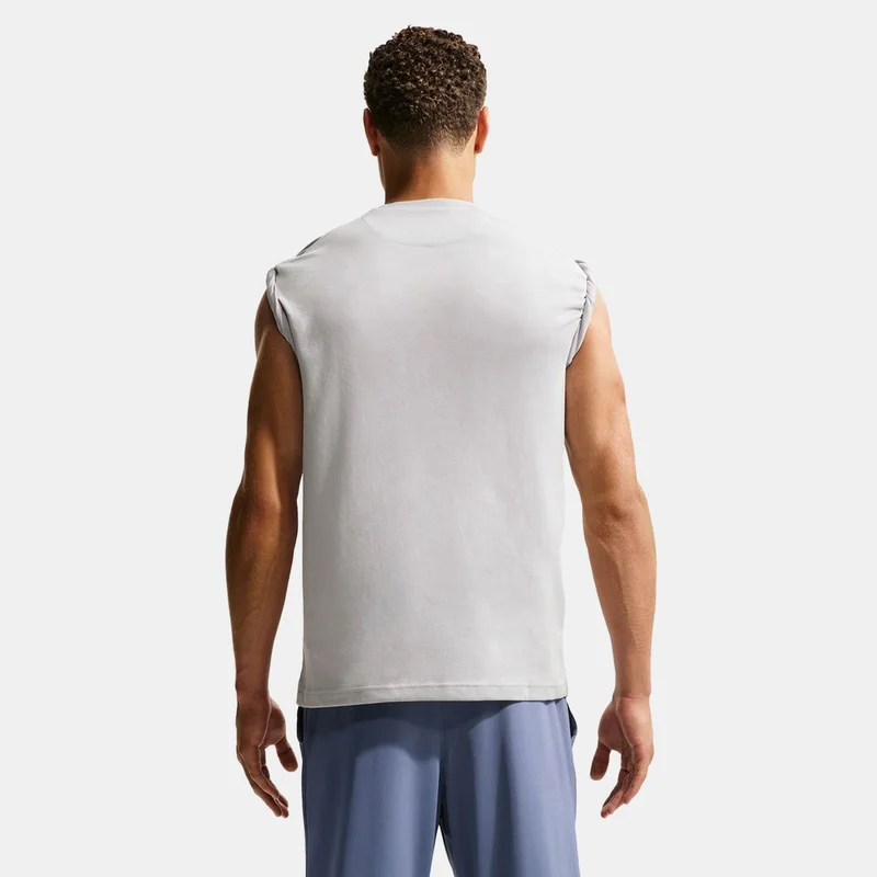نايكي Men's Primary Dri-FIT Training T-Shirt