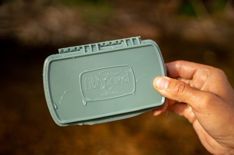 fishpond Tacky Pescador Fly Box - Small - MagPad - Smoke Grey | Fly Boxes for Fly Fishing | Waterproof Silicone Slit - Image 5