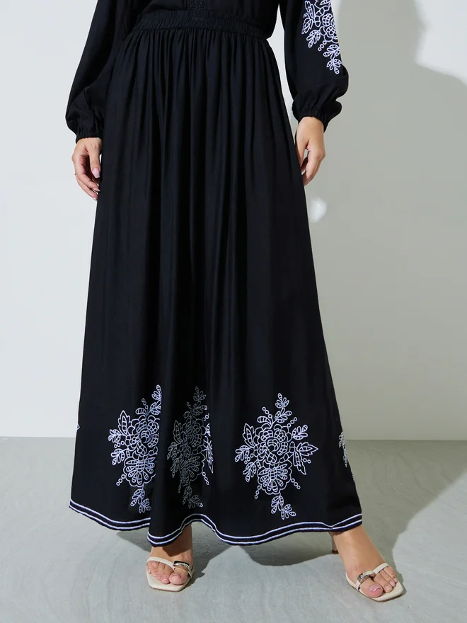 Styli Styli Black Embroidered Hem A-Line Maxi Skirt