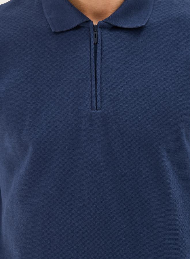 Styli Textured Concealed Zipper Relaxed Polo T-Shirt  - Image 3