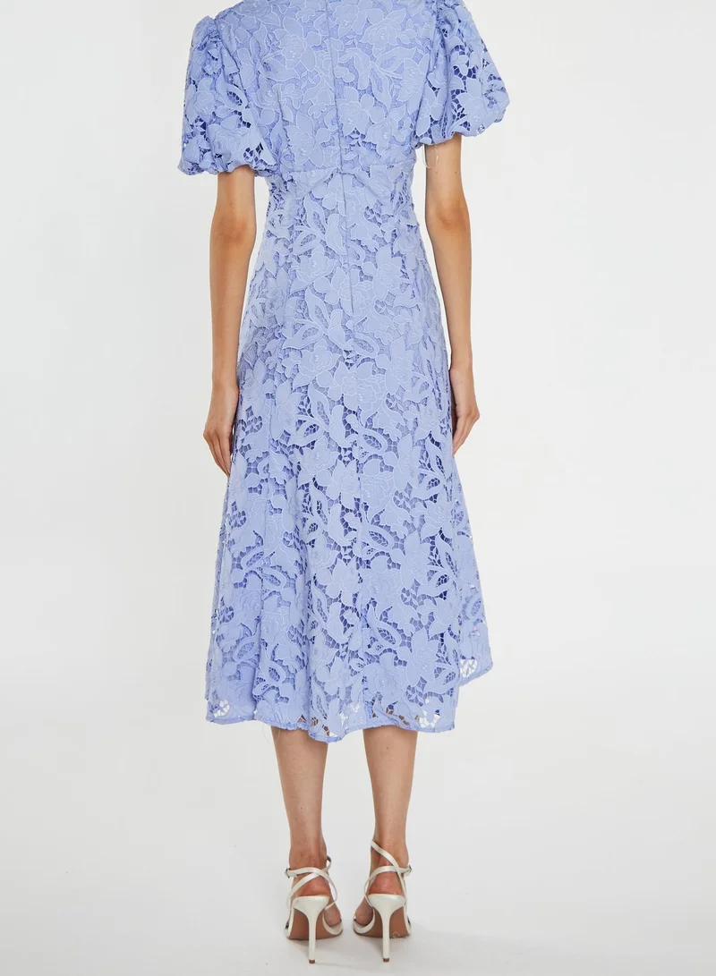 ترو ديكادينس Harley Cornflower-Blue Cutwork Lace V-Neck Midi-Dress