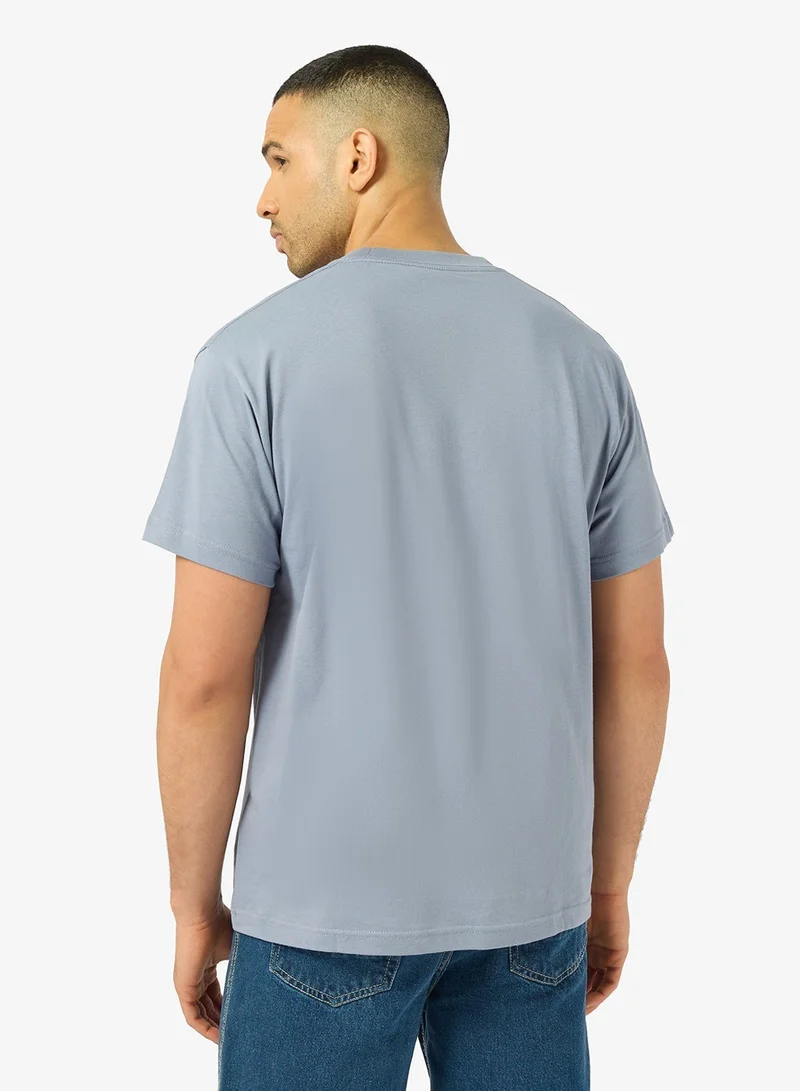 فانز تيشيرت بشعار كلاسيكي