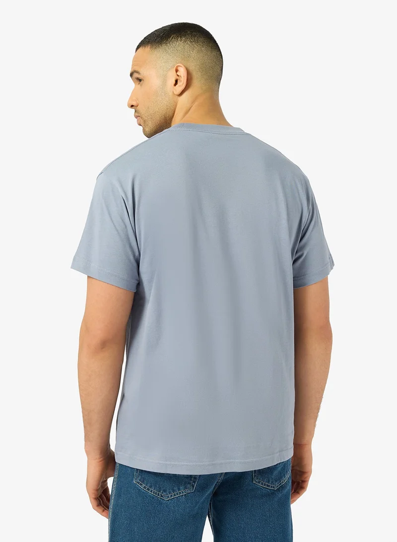 فانز تيشيرت بشعار كلاسيكي