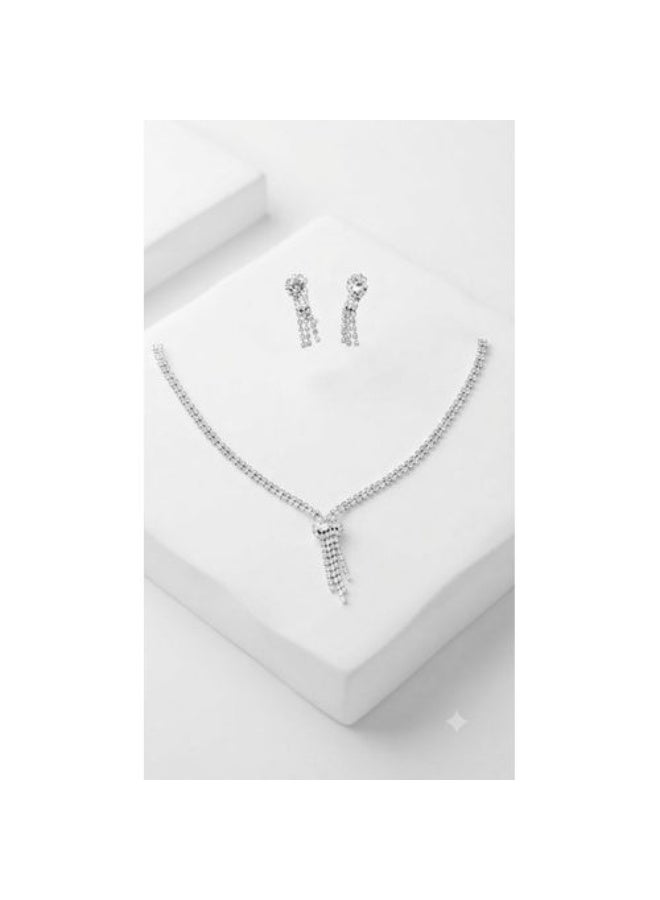 Platinum-Plated Delicate Floral Cluster Rhinestone Necklace and Earrings Set