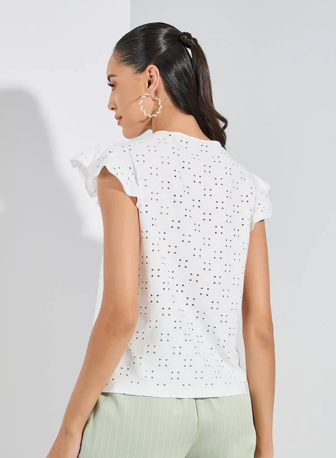 ستايلي V Neck Buttoned Schiffli Top with Ruffled Sleeves