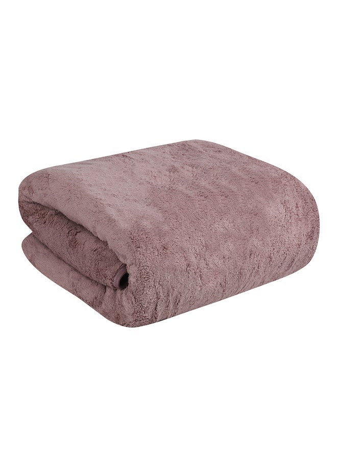 Fezora Super Soft Burgundy Solid Microfiber Bath Towel - 500GSM - Image 5