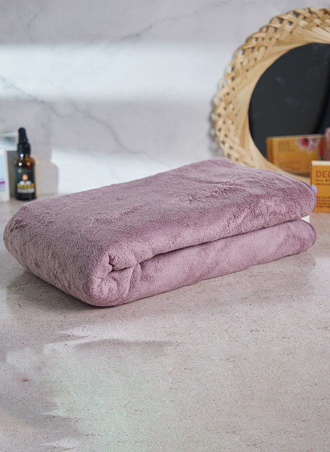 Fezora Super Soft Burgundy Solid Microfiber Bath Towel - 500GSM - Image 3