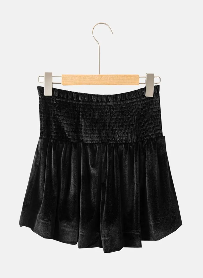 YUNIQEE Black Plain Casual Shorts