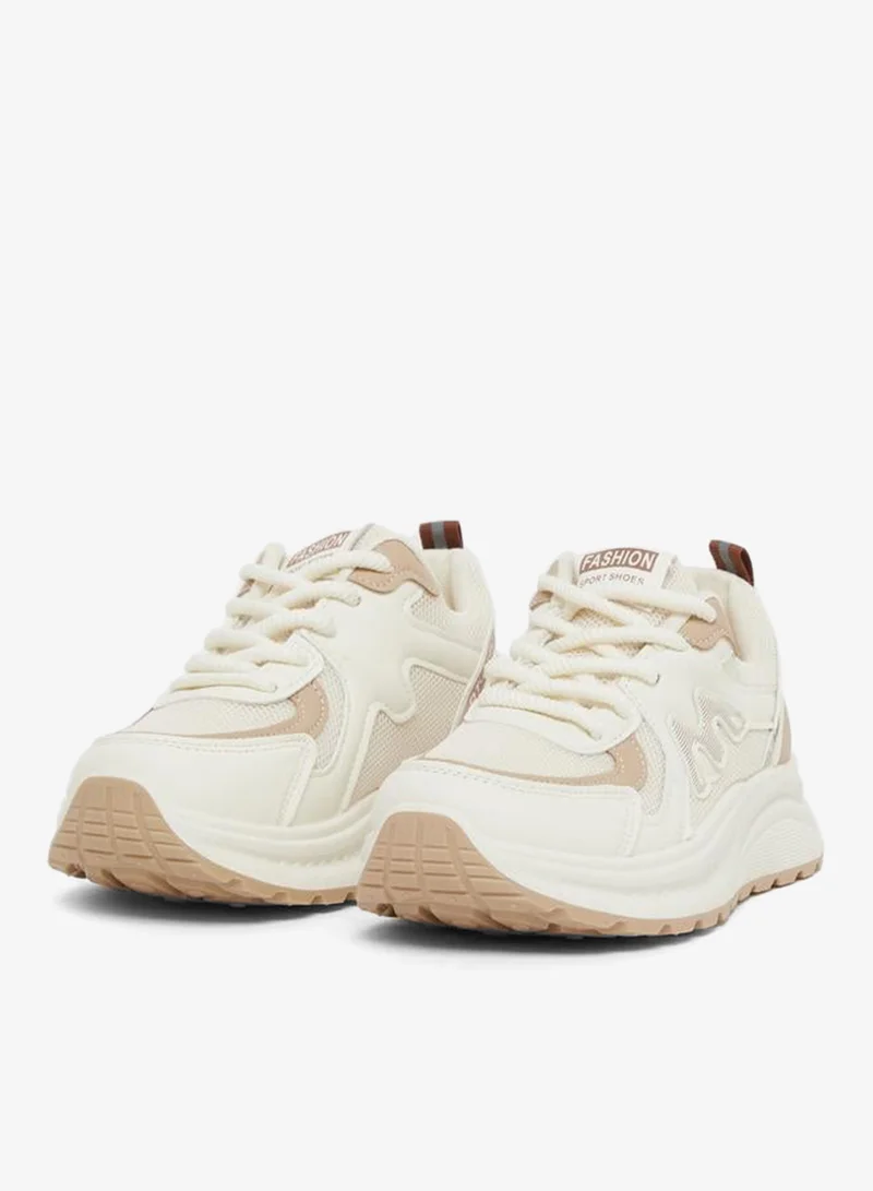 ستايلي اكتيف ستيلي سنيكرز بنعل سميك برباط