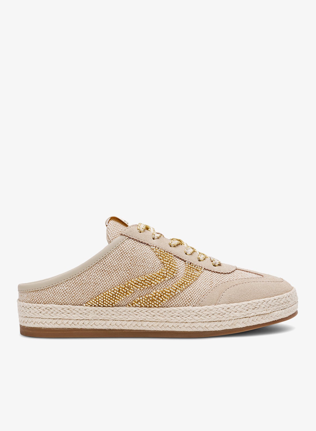 Low top sneakers