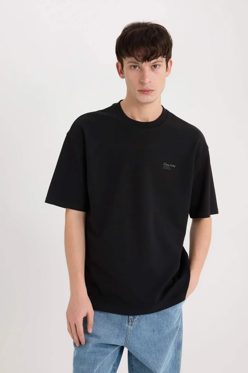 ديفاكتو Boxy Fit Crew Neck Printed Heavy Fabric T-Shirt