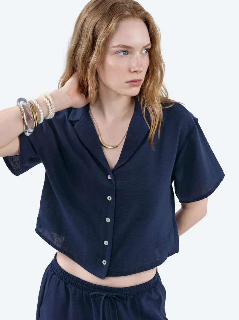 بوسيم BUSEM Textured Crop Shirt with Button Closure