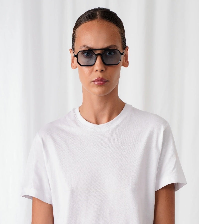  اكسبليست باوتس نظارات شمسية أنيقة ريتشارد للرجال والنساء باللون الأسود المطفي والأزرق - Image 4