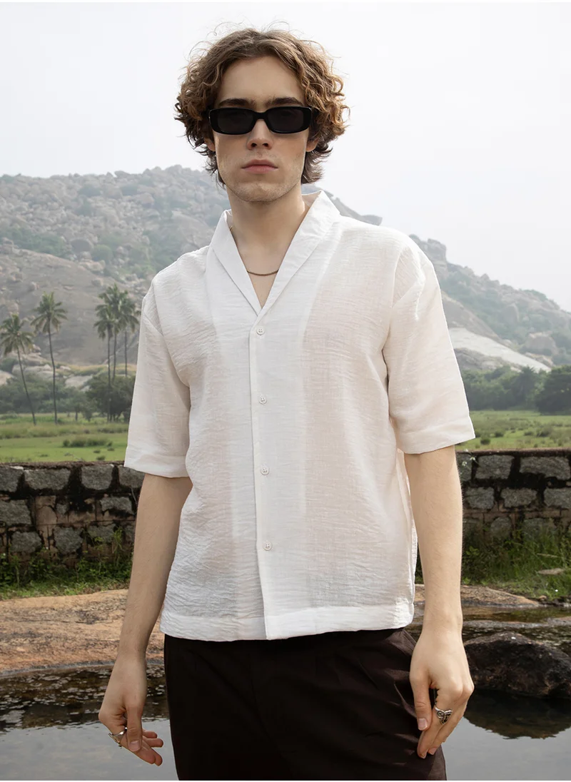 كامبوس سوترا Men's Ivory White Solid Breezy Shirt