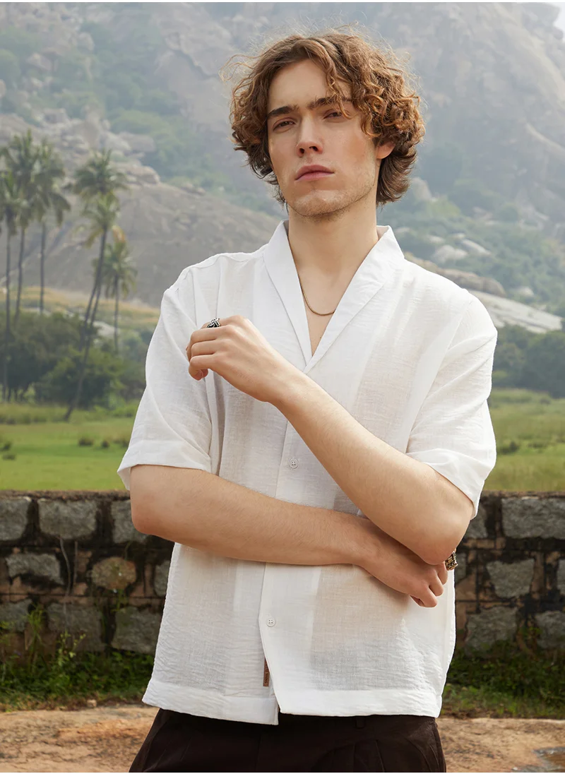 كامبوس سوترا Men's Ivory White Solid Breezy Shirt