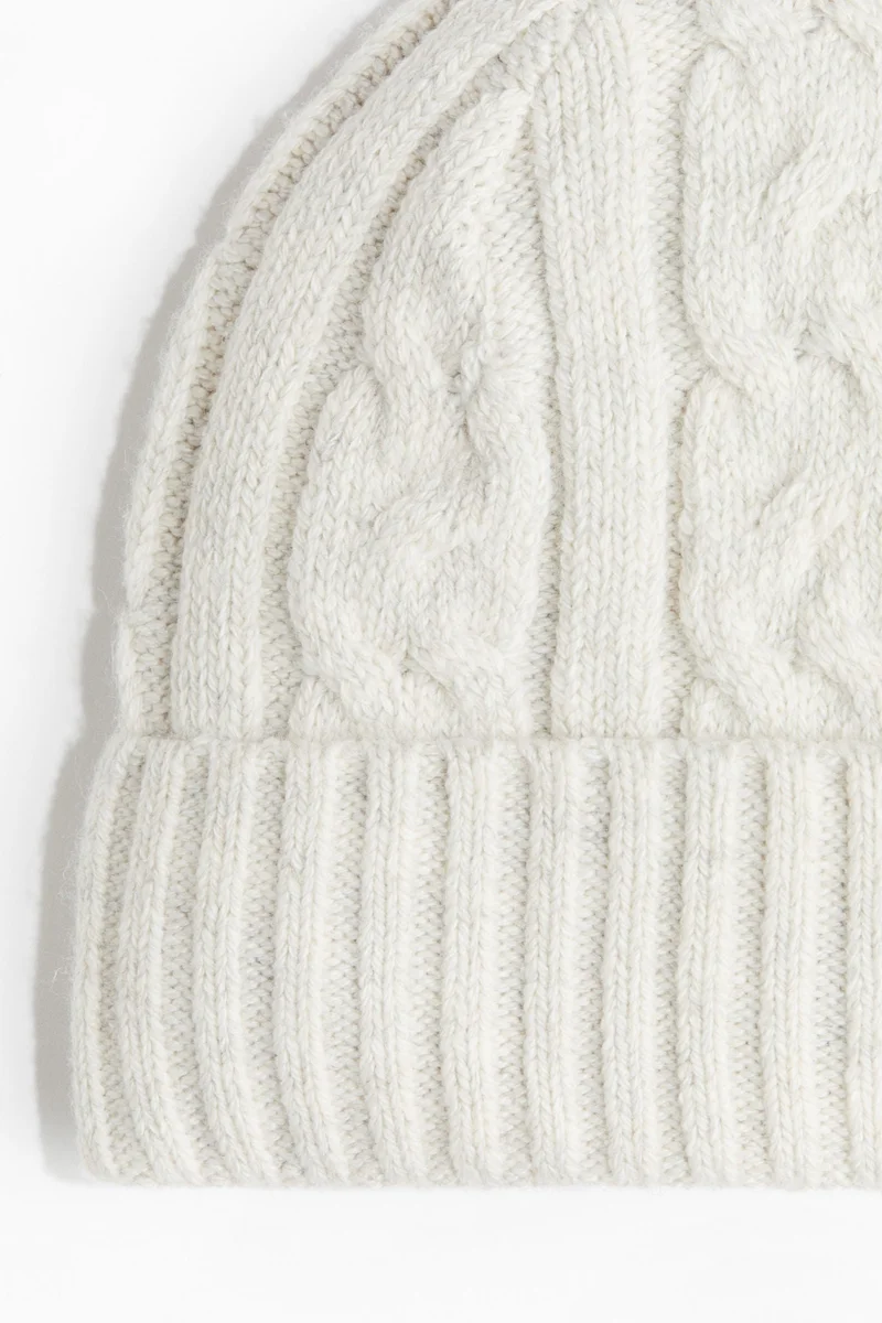 اتش اند ام قبعة بيني محبوكة بنمط الحبال