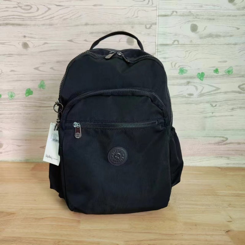 Waterproof Nylon Travel Tote Bag with Large Capacity 36-55L and Laptop Compartment - Image 1