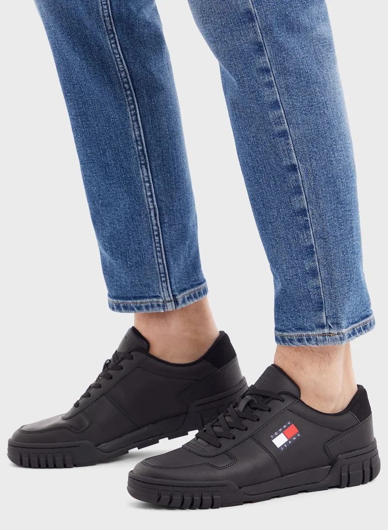 TOMMY JEANS Retro Evolve Low Top Sneakers