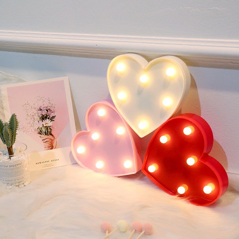Heart Shape Design LEDs Light Standing Sign with Bulbs Night Lamp Warm White Constant Bright Light Effect 2 * AA Cell Operated IP42 Water Resistance for Birthday Christmas Wedding Home Party Bar - Image 2
