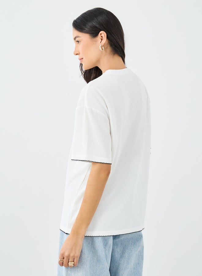Styli White Contrast Hem Textured Oversized T-Shirt - Image 4