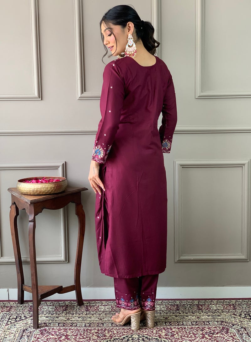 Women Viscose Chanderi aubergine Kurta with pant and heavy embroidery dupatta set  - Image 2