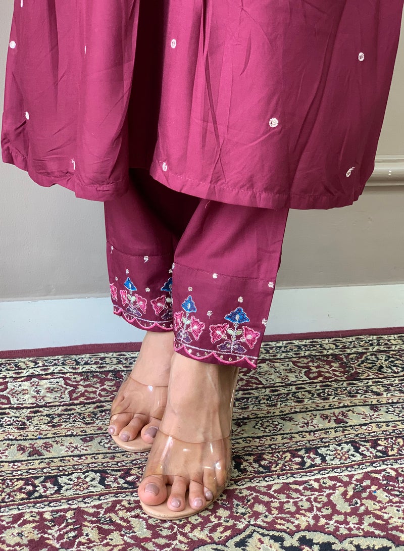Women Viscose Chanderi aubergine Kurta with pant and heavy embroidery dupatta set  - Image 5