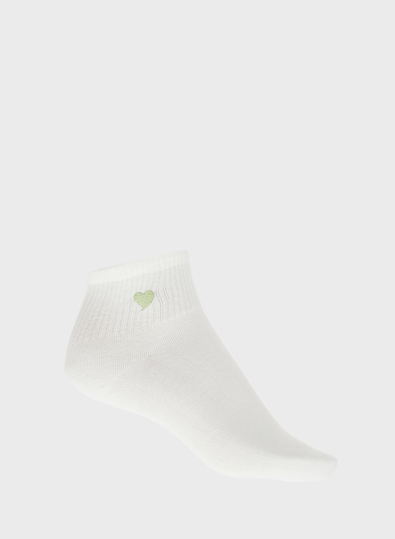 Ginger 3PK Cotton Heart Detail Ankle Socks - Image 3
