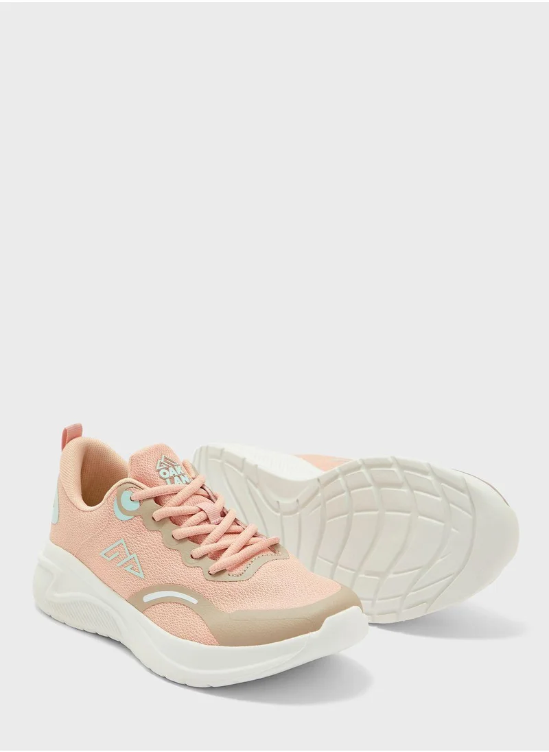 شو اكسبرس Lace Up Low Top Sneakers