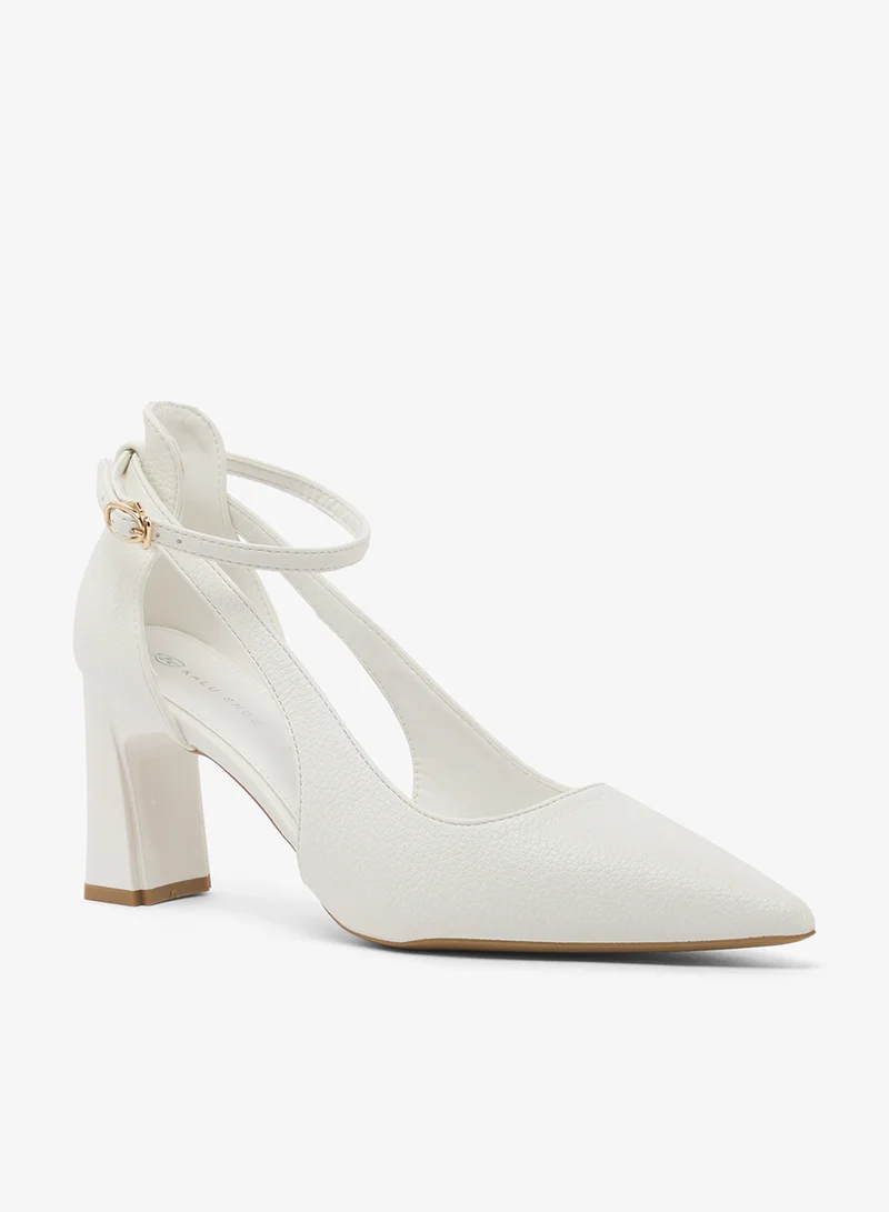 اوزو classic pumps