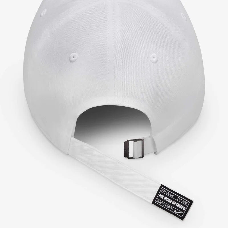 نايكي قبعة كلوب أنستراكشرد باتش