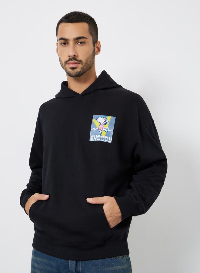 Styli Men Black Snoopy Graphic Print Oversized Hoodie - Image 3