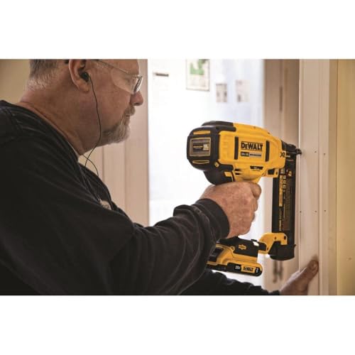 DEWALT DCN680B 20V MAX* XR® 18 GA Cordless Brad Nailer (Tool Only) - Image 3