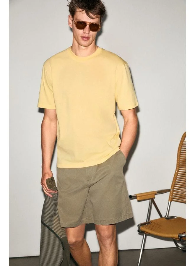 Grimelange Solo Men's 100% Organic Cotton Thick-Textured Comfort Fit Crew Neck Yellow T-Shirt.