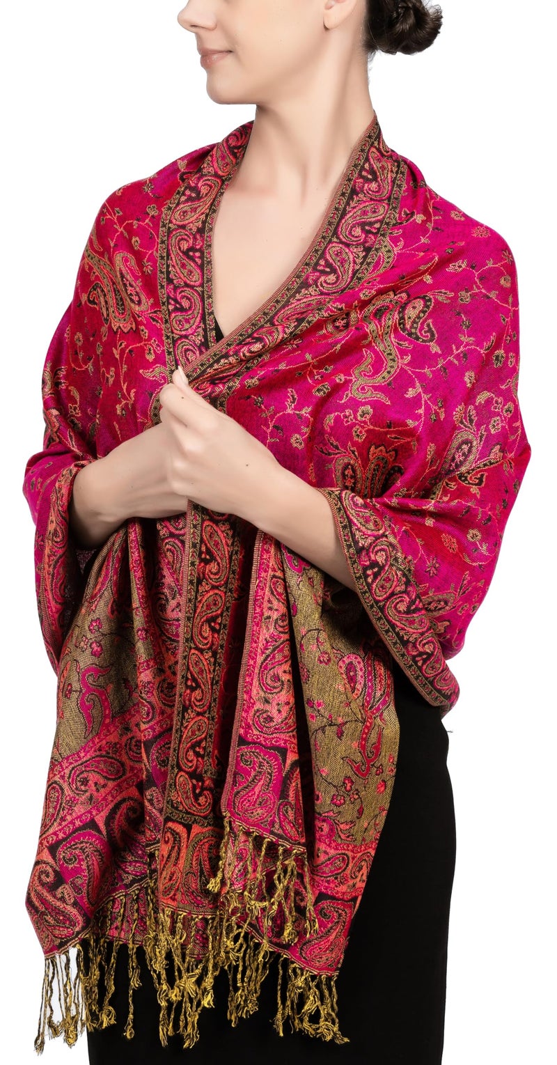 Achillea شال باهظ من الباشمينا القابل للعكس بتصميم بايسلي ناعم وحريري مع أطراف (فوشيا) - Image 1