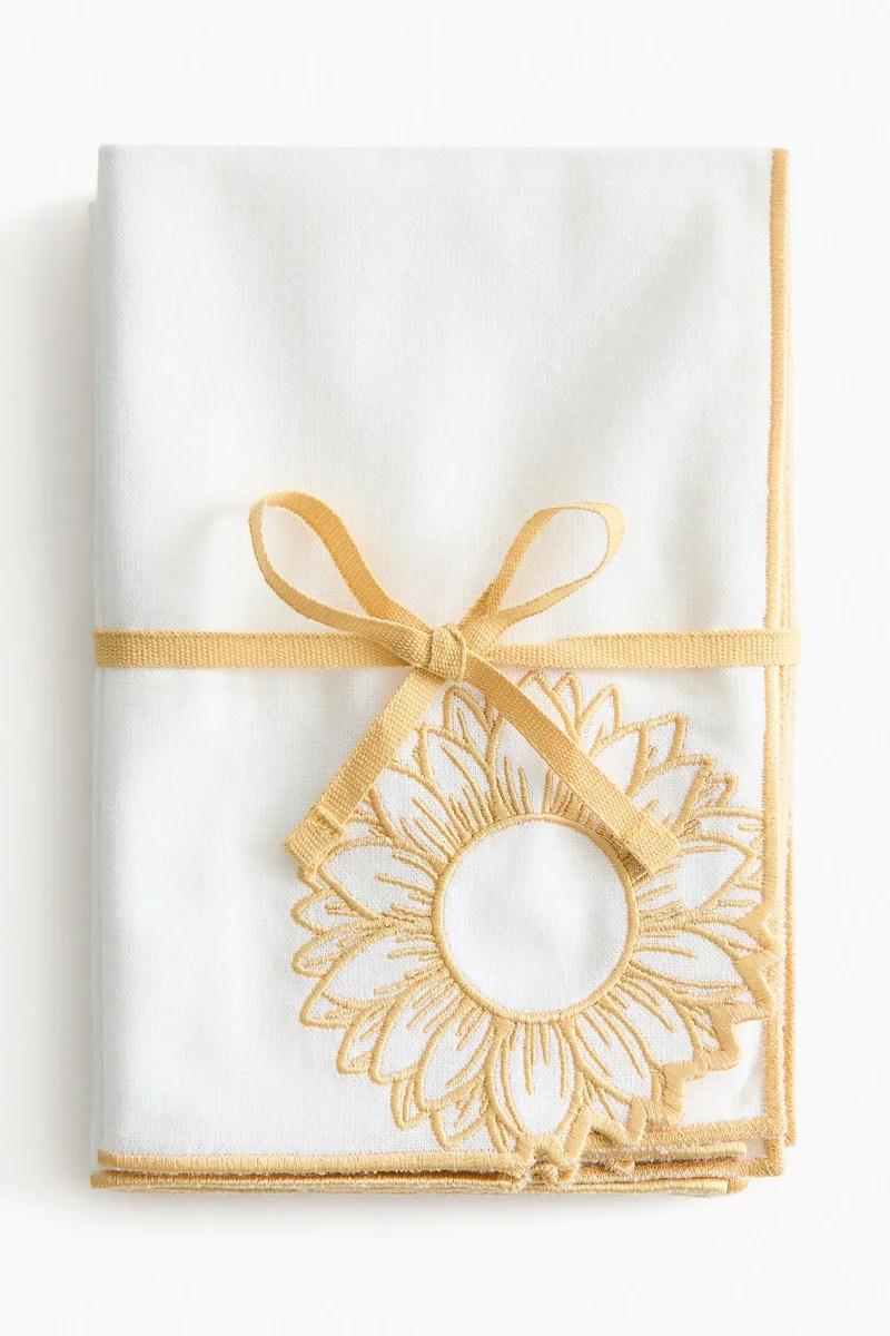 H&M 4-pack embroidery-detail linen-blend napkins