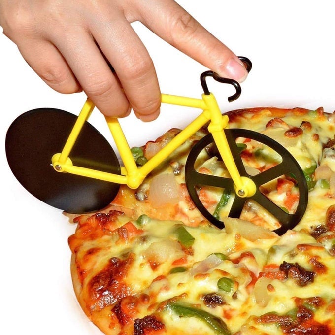 CYCLE PIZZA CUTTER SLICER DUAL STAINLESS STEEL NONSTICK SHARP CUTTING WHEEL SANDWICH PASTRY CUTTER FOR HOME KITCHEN BUY 1 GET 1 FREE MULTICOLOR