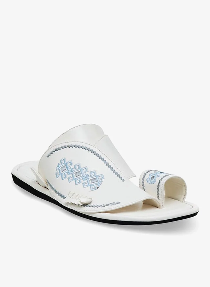 الواحة Men Embroidered Arabic Sandals Ramadan Collection