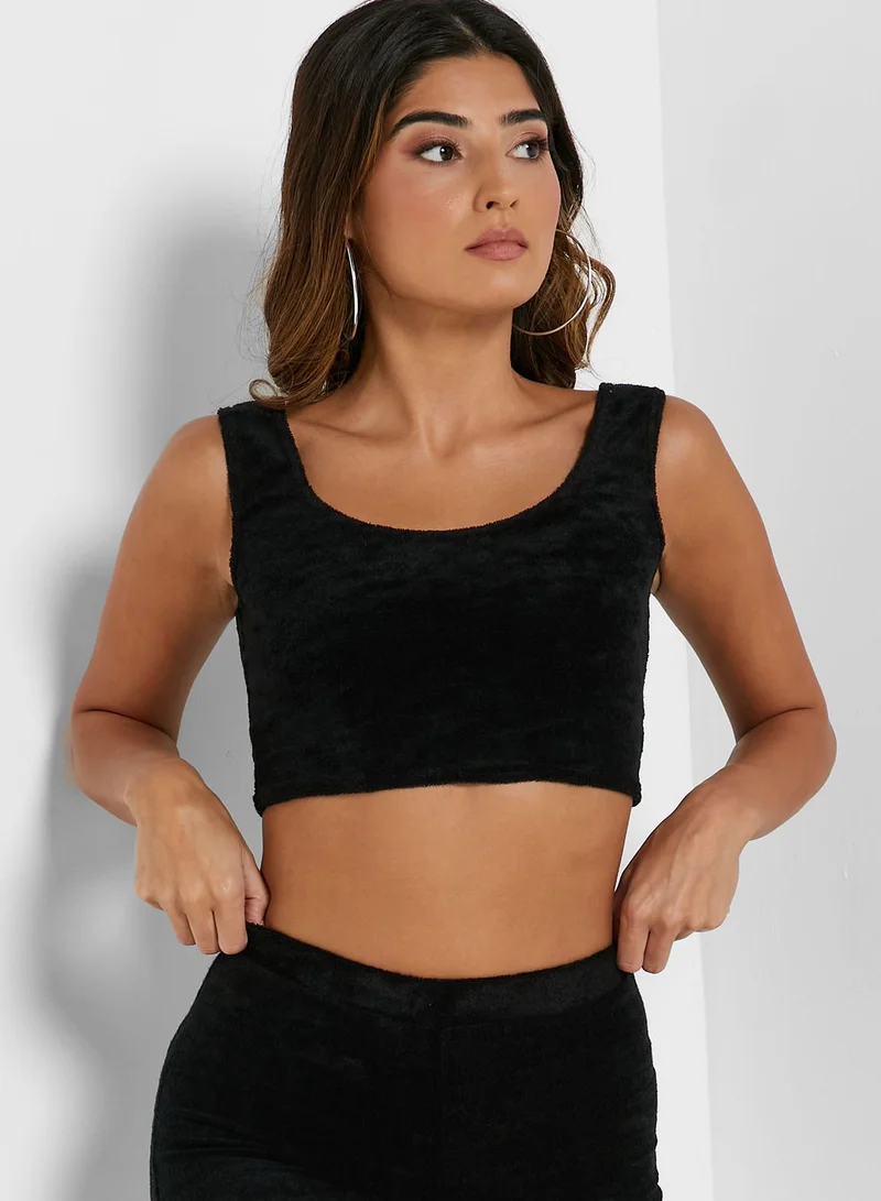 I Saw It First Petite Scoop Neck Crop Top & Shorts Set