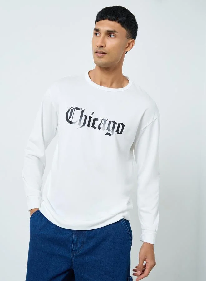 تايك تو سويت شيرت مطبع بطبعة جرافيك