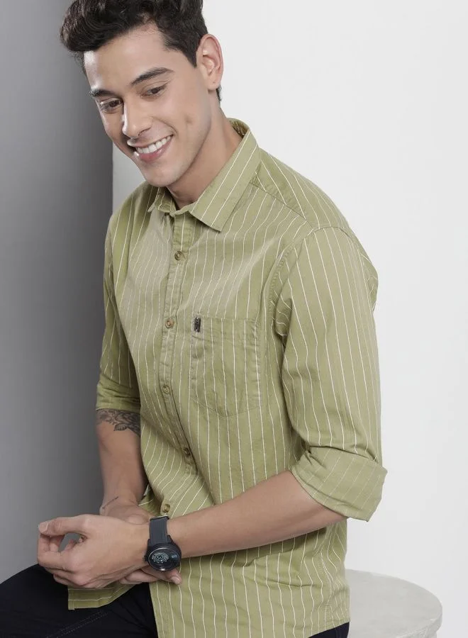 شركة المرآب الهندية Men Regular Fit STRIPED Full Sleeves Cutaway Collar Casual Shirt